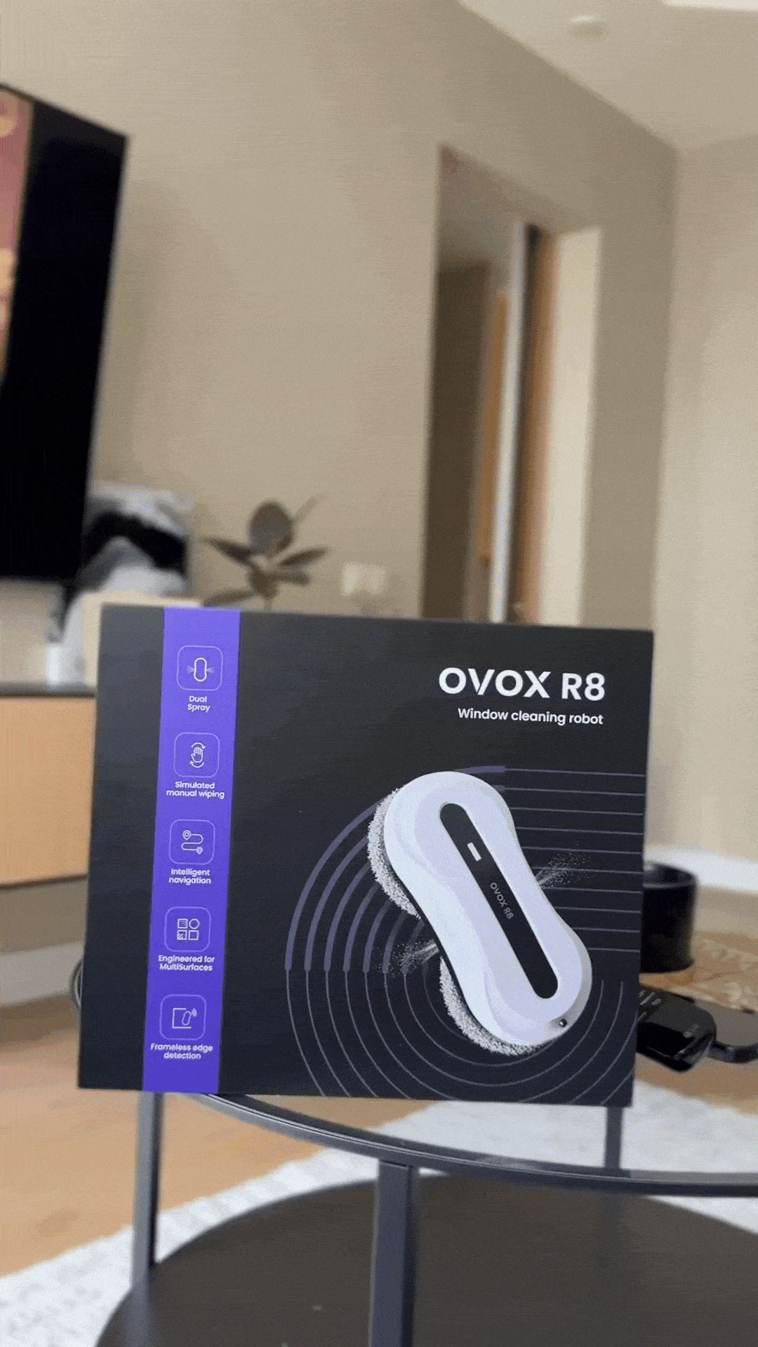 OVOX-R8-GIFs_4_Vertical-1.gif