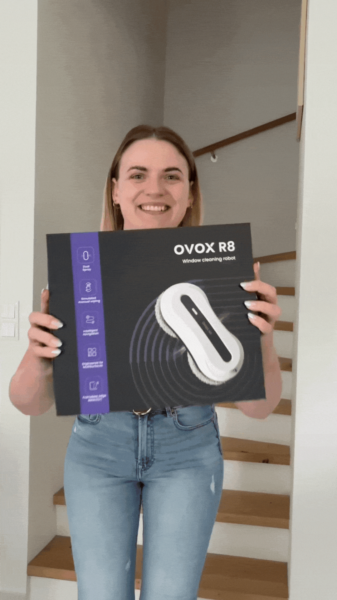 OVOX-R8-GIFs_Vertical-3-min.gif